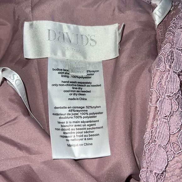 ✨HP✨Off-the-Shoulder Lace and Mesh Bridesmaid Dress✨ - Picture 6 of 7